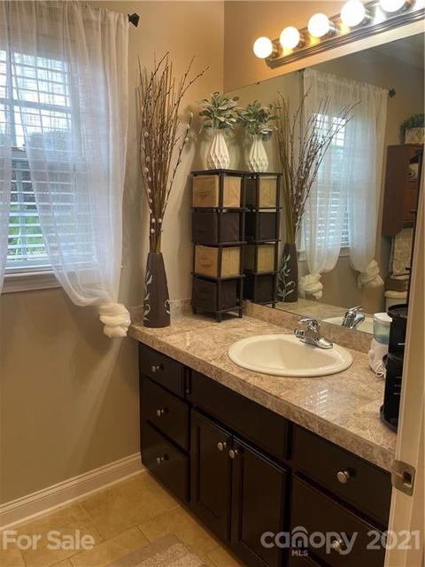219 Pine Meadows Cir, Hickory, NC 28601 photo 17