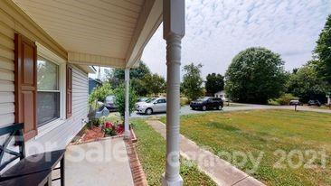2001 Fieldridge Ln, Monroe, NC 28110 photo 2