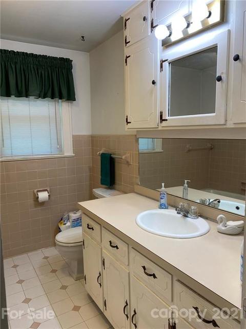 2296 Us 70 Hwy E, Morganton, NC 28655 photo 9