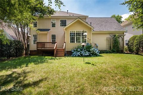 19010 Ruffner Dr, Cornelius, NC 28031 photo 2
