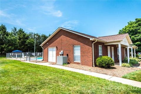 102 Brandywine Dr #B-1, Conover, NC 28613 photo 31