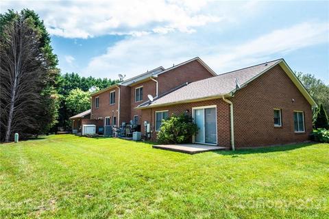 102 Brandywine Dr #B-1, Conover, NC 28613 photo 4