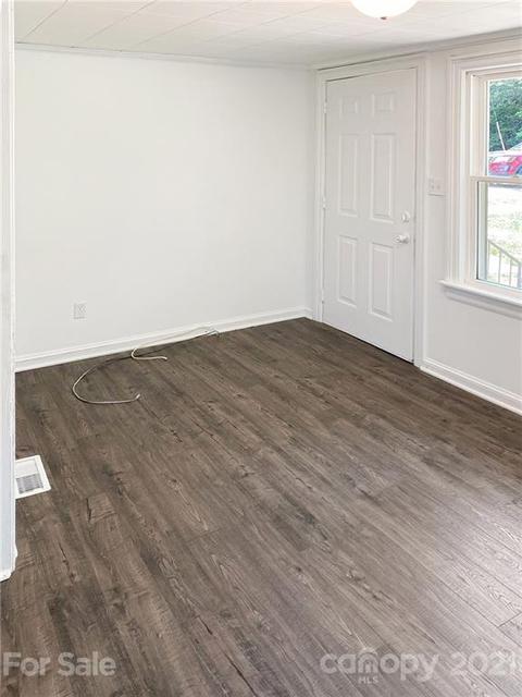 4276 E Maiden Rd, Maiden, NC 28650 photo 5