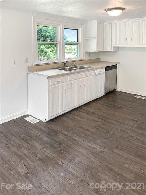 4276 E Maiden Rd, Maiden, NC 28650 photo 3