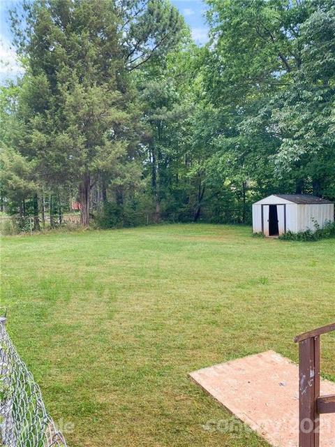4276 E Maiden Rd, Maiden, NC 28650 photo 7