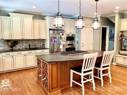 207 Mcconnell Dr, Davidson, NC 28036 photo 6