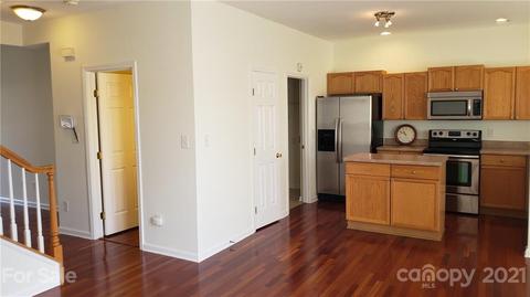8022 Mariners Pointe Cir, Denver, NC 28037 photo 8