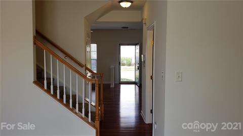 8022 Mariners Pointe Cir, Denver, NC 28037 photo 7