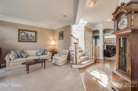 152 Melbourne Dr, Fort Mill, SC 29708 photo 5