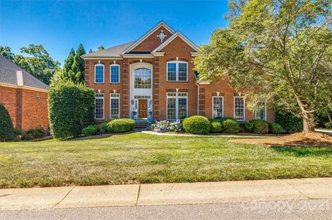 152 Melbourne Dr, Fort Mill, SC 29708 photo 1
