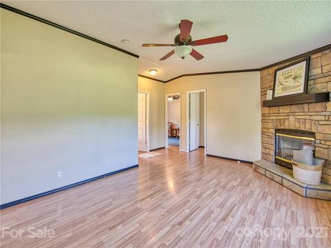 156 Over Hill Dr, Clyde, NC 28721 photo 16