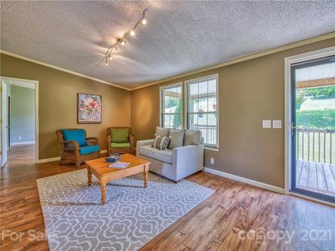 156 Over Hill Dr, Clyde, NC 28721 photo 5