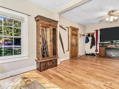261 Phillips Ln, Spruce Pine, NC 28777 photo 13