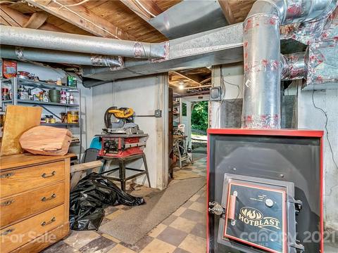 261 Phillips Ln, Spruce Pine, NC 28777 photo 24