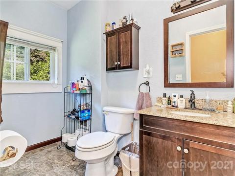 261 Phillips Ln, Spruce Pine, NC 28777 photo 22