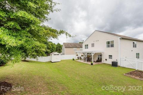 305 Allspice Rd, Fort Mill, SC 29708 photo 5