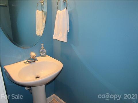 9518 Cadman Ct, Cornelius, NC 28031 photo 11
