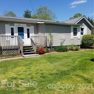 129 Hillside Hts, Brevard, NC 28712 photo 1