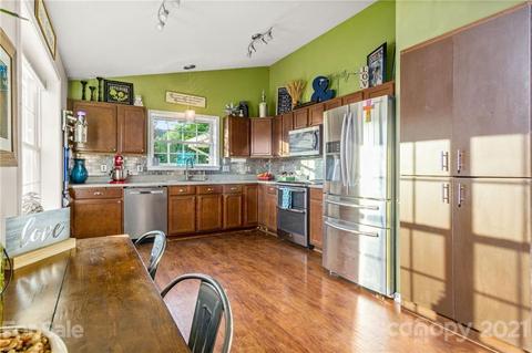 24 Cheyenne St, Clyde, NC 28721 photo 7