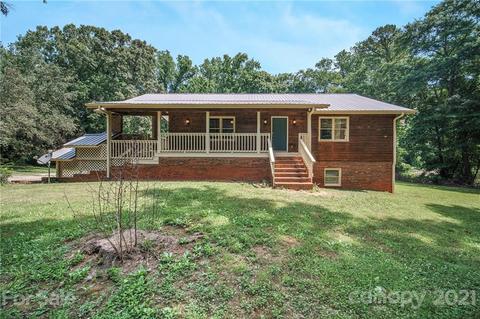 1967 Cardinal Loop, Stanley, NC 28164 photo 1