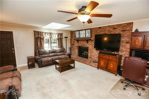 5154 Driftwood Dr, Davidson, NC 28036 photo 3