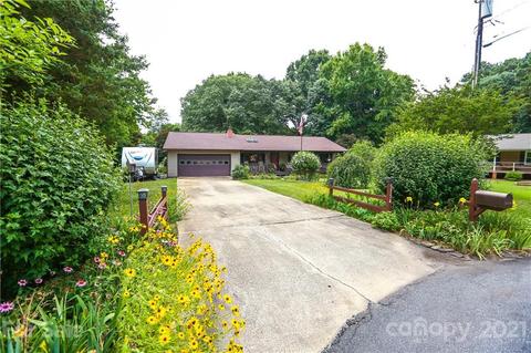 5154 Driftwood Dr, Davidson, NC 28036 photo 2