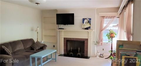409 Laurel Ct, Lancaster, SC 29720 photo 2
