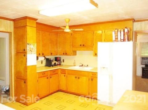409 Laurel Ct, Lancaster, SC 29720 photo 4