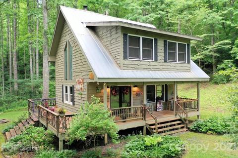 329 Lanterns Wick Trl, Sylva, NC 28779 photo 1