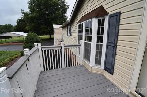 5930 Leil Rd, Hickory, NC 28602 photo 3