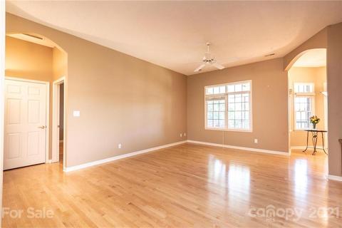 4232 Windsor Ct, Hickory, NC 28602 photo 18