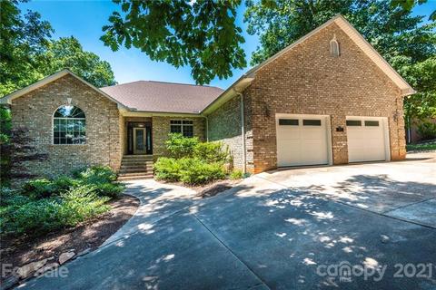 4232 Windsor Ct, Hickory, NC 28602 photo 2