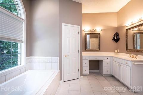 4232 Windsor Ct, Hickory, NC 28602 photo 37