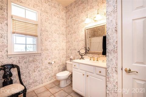 4232 Windsor Ct, Hickory, NC 28602 photo 32