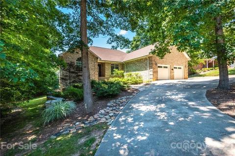 4232 Windsor Ct, Hickory, NC 28602 photo 3
