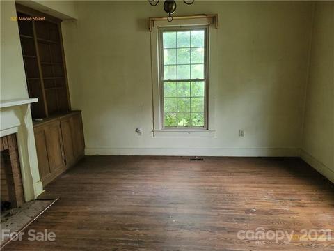320 Moore St, Morven, NC 28119 photo 2
