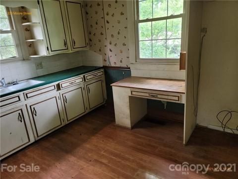 320 Moore St, Morven, NC 28119 photo 4