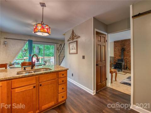 308 Utopia Dr, Cullowhee, NC 28723 photo 4