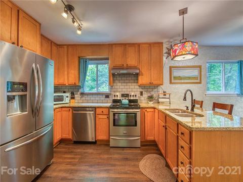 308 Utopia Dr, Cullowhee, NC 28723 photo 2