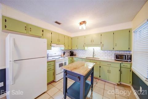 809 E John St, Matthews, NC 28105 photo 13