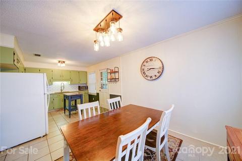 809 E John St, Matthews, NC 28105 photo 12