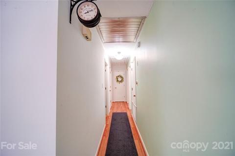 809 E John St, Matthews, NC 28105 photo 9