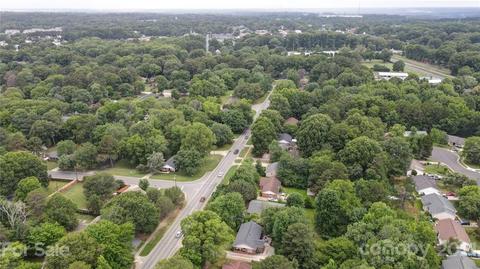 809 E John St, Matthews, NC 28105 photo 6