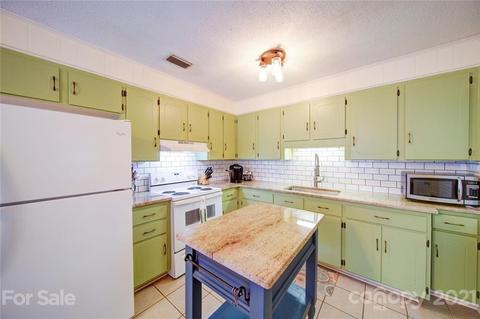 809 E John St, Matthews, NC 28105 photo 14