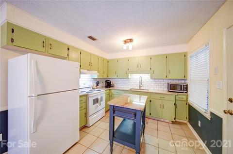 809 E John St, Matthews, NC 28105 photo 11