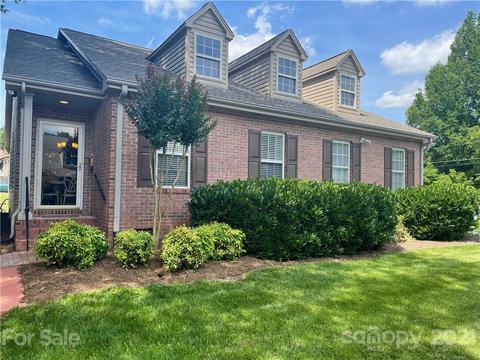 112 4th Ave NE, Conover, NC 28613 photo 2
