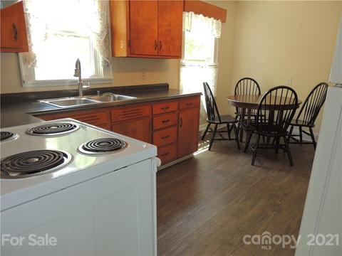 193 S Main St, Bostic, NC 28018 photo 9