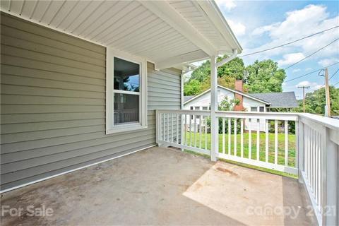 905 11th St, Kannapolis, NC 28083 photo 4