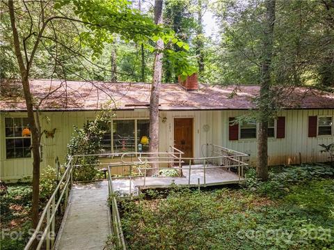 121 Pine Dr, Flat Rock, NC 28731 photo 2