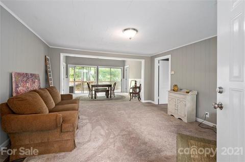 624 Maple St, Brevard, NC 28712 photo 9